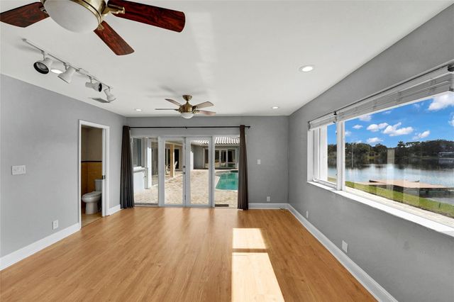 7130 SW 9th Street, Plantation, FL 33317