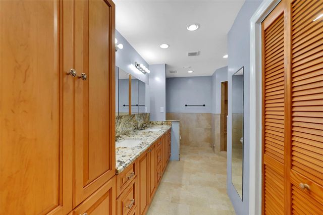 7130 SW 9th Street, Plantation, FL 33317