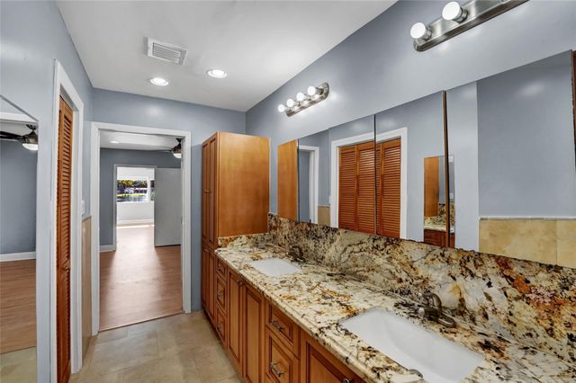 7130 SW 9th Street, Plantation, FL 33317