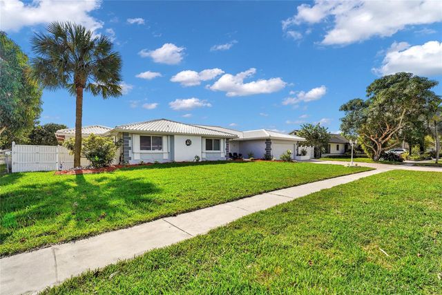 7130 SW 9th Street, Plantation, FL 33317