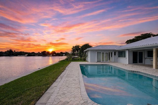 7130 SW 9th Street, Plantation, FL 33317