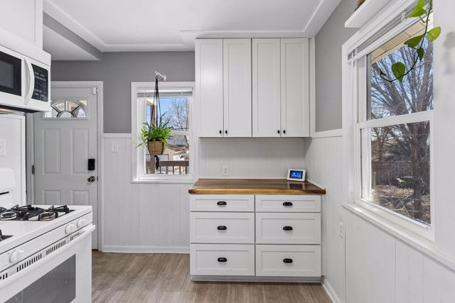 4349 15th Avenue S, Minneapolis, MN 55407