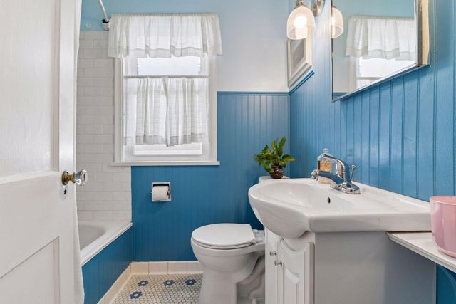 4349 15th Avenue S, Minneapolis, MN 55407