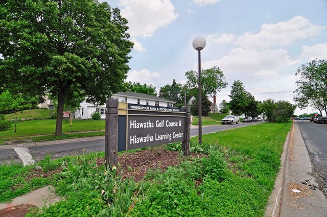 4349 15th Avenue S, Minneapolis, MN 55407