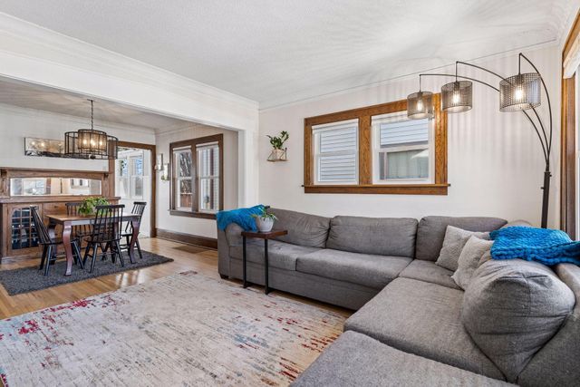 4349 15th Avenue S, Minneapolis, MN 55407