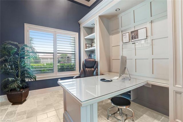 7562 Cordoba CIR, Naples, FL 34109