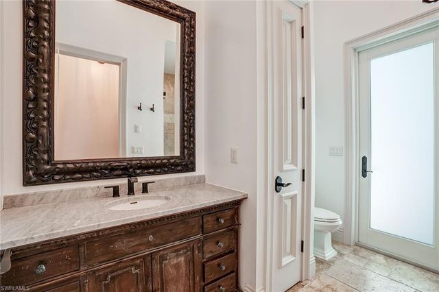 7562 Cordoba CIR, Naples, FL 34109