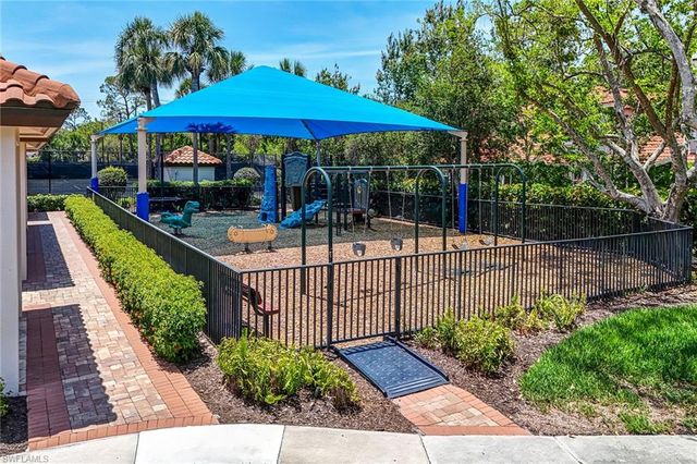 7562 Cordoba CIR, Naples, FL 34109