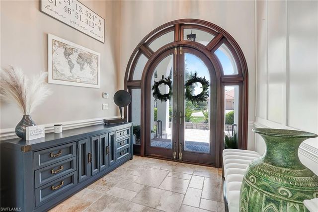 7562 Cordoba CIR, Naples, FL 34109