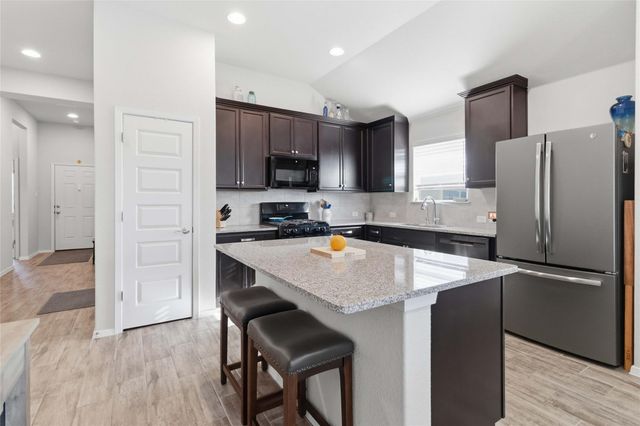 253 Sage Meadows DR, San Marcos, TX 78666