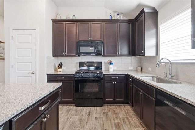 253 Sage Meadows DR, San Marcos, TX 78666