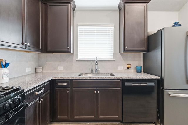 253 Sage Meadows DR, San Marcos, TX 78666