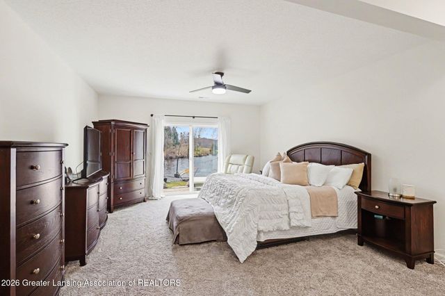 4125 Harbour Cove, Lansing, MI 48911