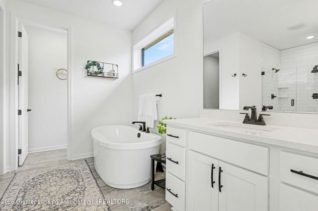 4125 Harbour Cove, Lansing, MI 48911