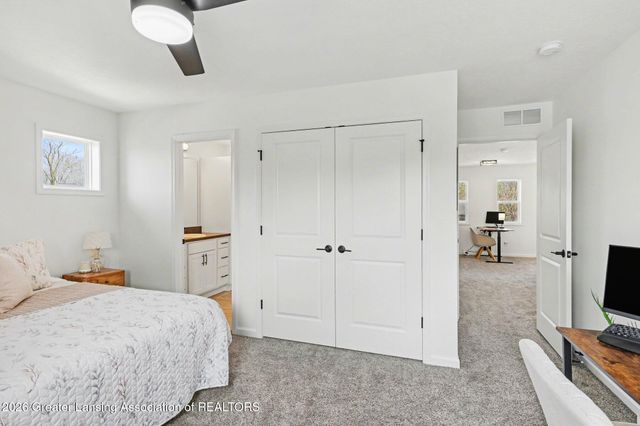 4125 Harbour Cove, Lansing, MI 48911