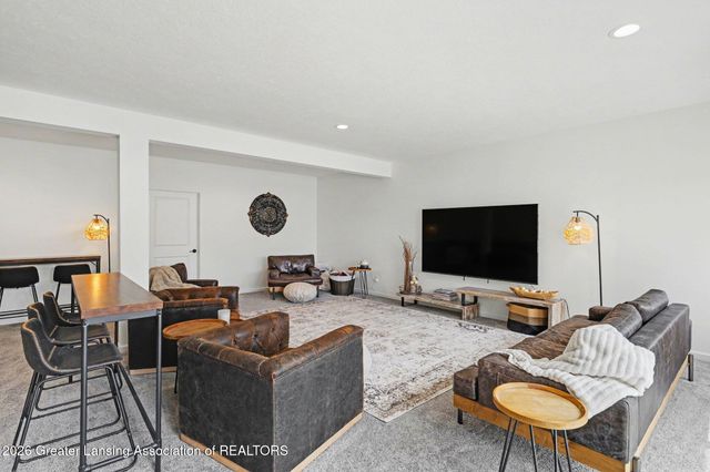 4125 Harbour Cove, Lansing, MI 48911