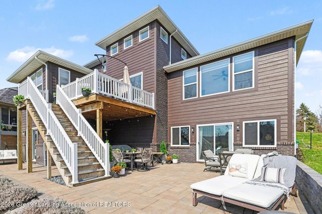 4125 Harbour Cove, Lansing, MI 48911