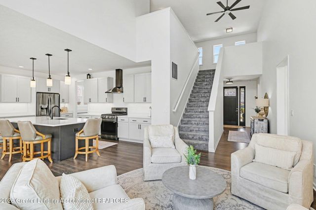 4125 Harbour Cove, Lansing, MI 48911