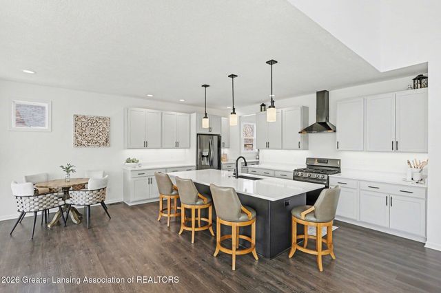 4125 Harbour Cove, Lansing, MI 48911