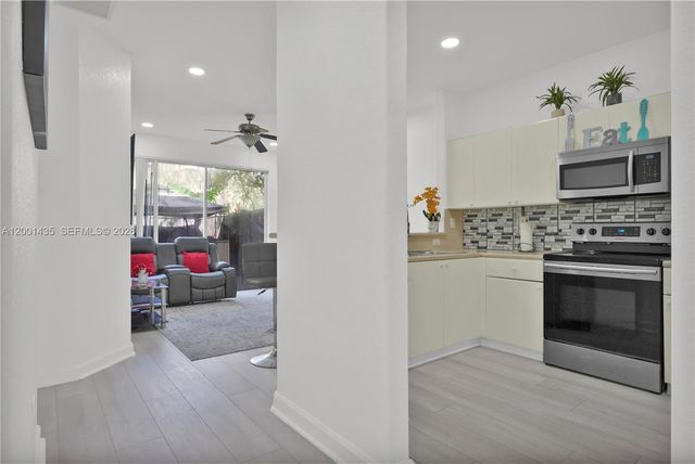 1432 SE 25th Ave, Homestead, FL 33035