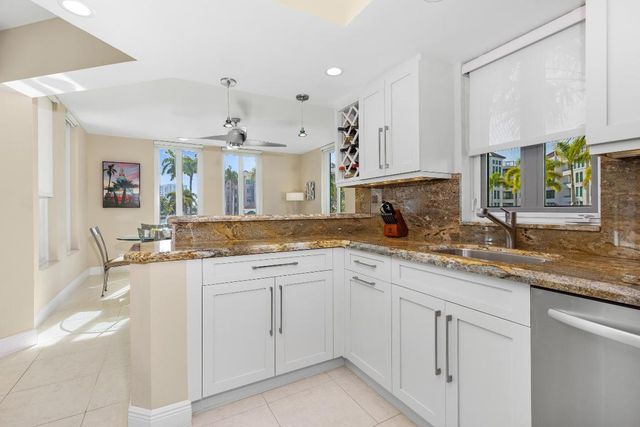 100 SE 5th Avenue 207, Boca Raton, FL 33432