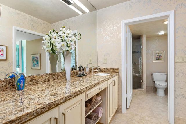 100 SE 5th Avenue 207, Boca Raton, FL 33432