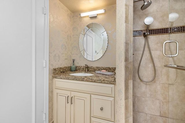 100 SE 5th Avenue 207, Boca Raton, FL 33432