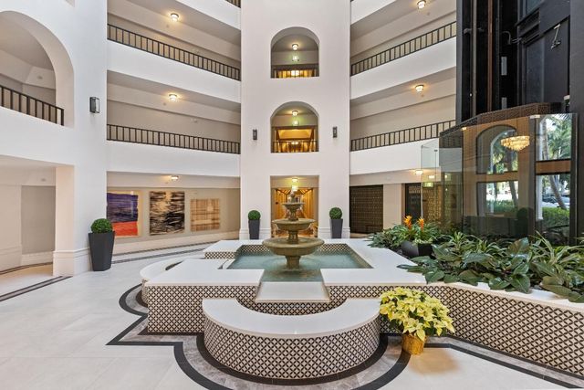 100 SE 5th Avenue 207, Boca Raton, FL 33432