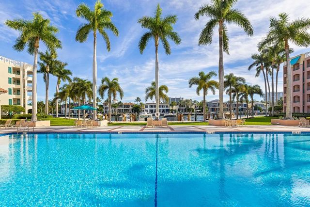 100 SE 5th Avenue 207, Boca Raton, FL 33432