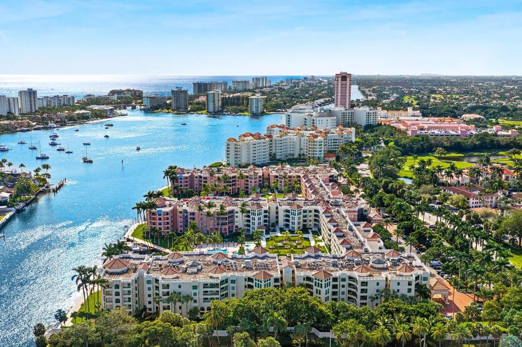 Image 2 of property listing at 100 SE 5th Avenue 207, Boca Raton, FL 33432