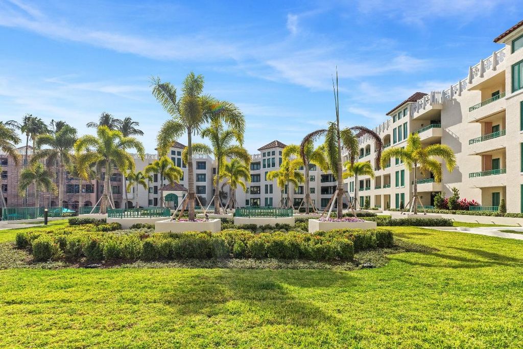 Image 42 of property listing at 100 SE 5th Avenue 207, Boca Raton, FL 33432