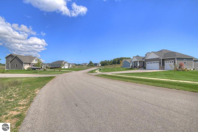 Unit 48 Wayfarer Lane, Traverse City, MI 49685