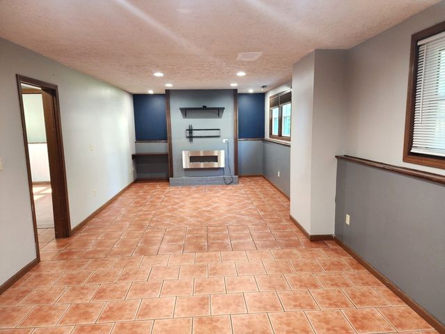 903 E Liberty Street, Wauconda, IL 60084