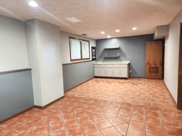 903 E Liberty Street, Wauconda, IL 60084