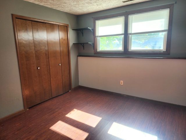 903 E Liberty Street, Wauconda, IL 60084