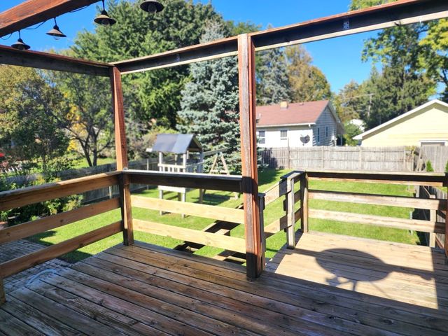 903 E Liberty Street, Wauconda, IL 60084