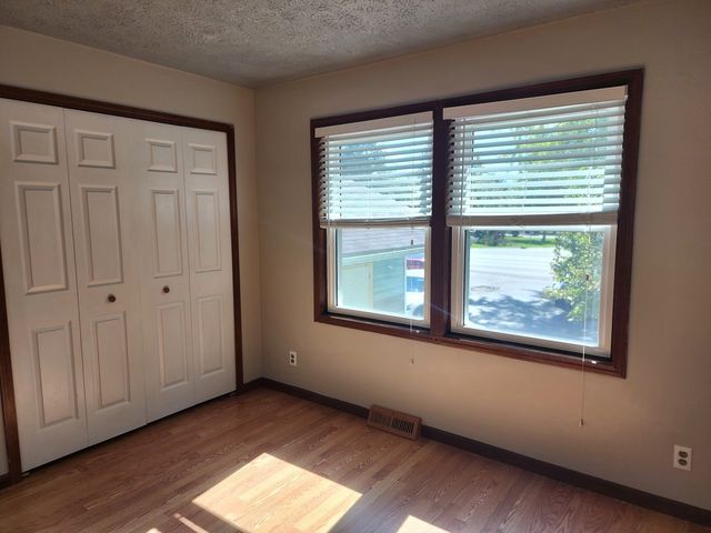 903 E Liberty Street, Wauconda, IL 60084