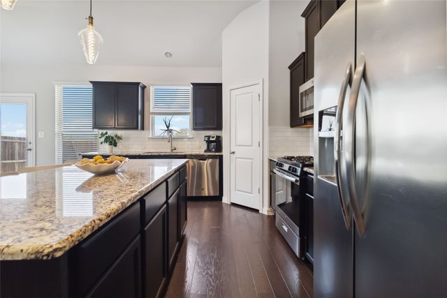 2021 Lake Front Trail, Garland, TX 75043