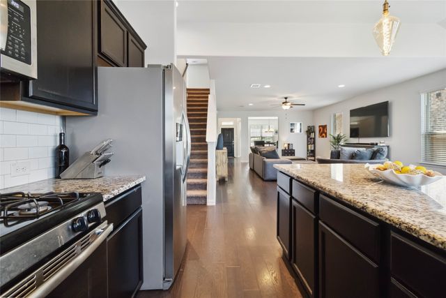 2021 Lake Front Trail, Garland, TX 75043