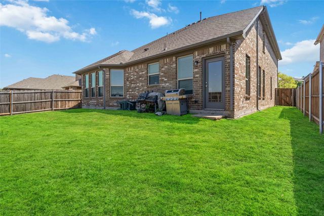 2021 Lake Front Trail, Garland, TX 75043