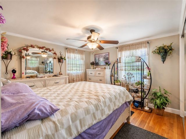 111 Wannamoisett Road, East Providence, RI 02914