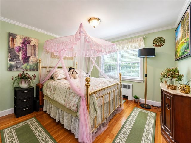 111 Wannamoisett Road, East Providence, RI 02914