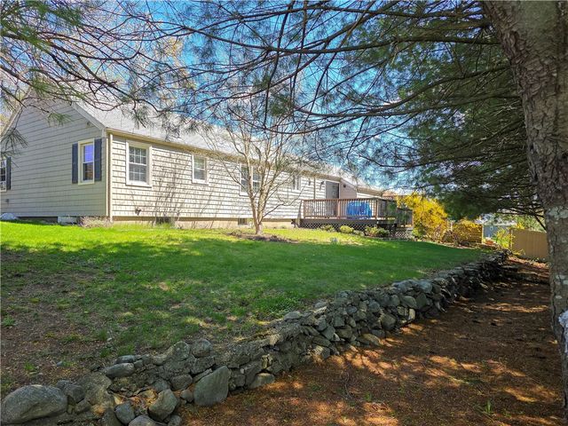 111 Wannamoisett Road, East Providence, RI 02914