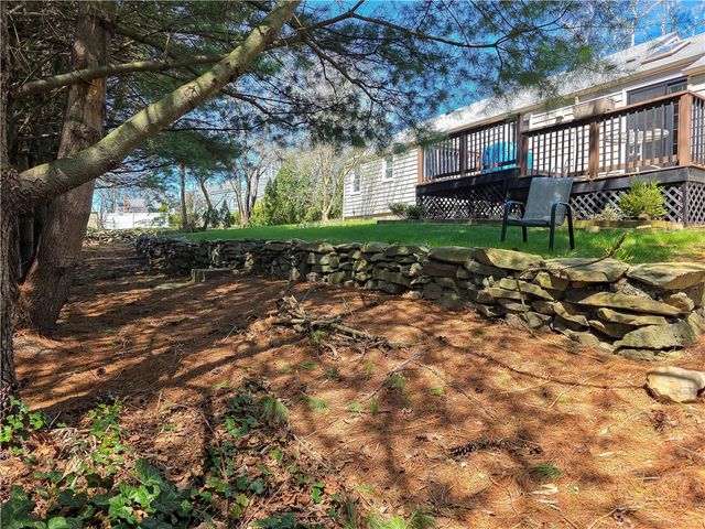 111 Wannamoisett Road, East Providence, RI 02914