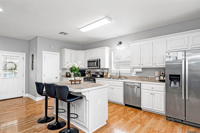 317 Benjamin St, New Roads, LA 70760