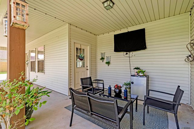 317 Benjamin St, New Roads, LA 70760