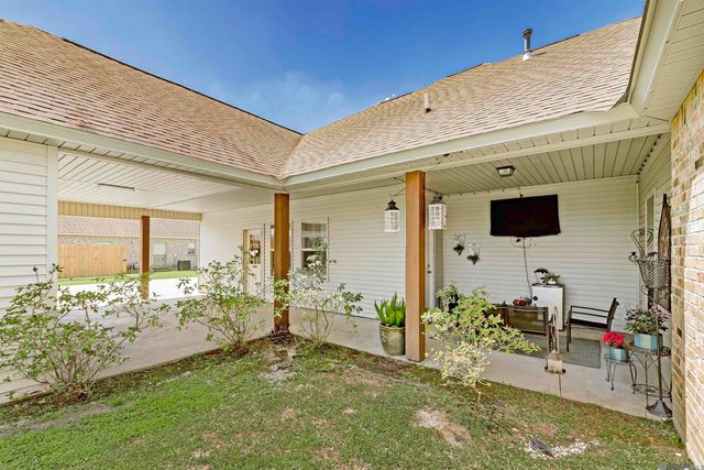 317 Benjamin St, New Roads, LA 70760