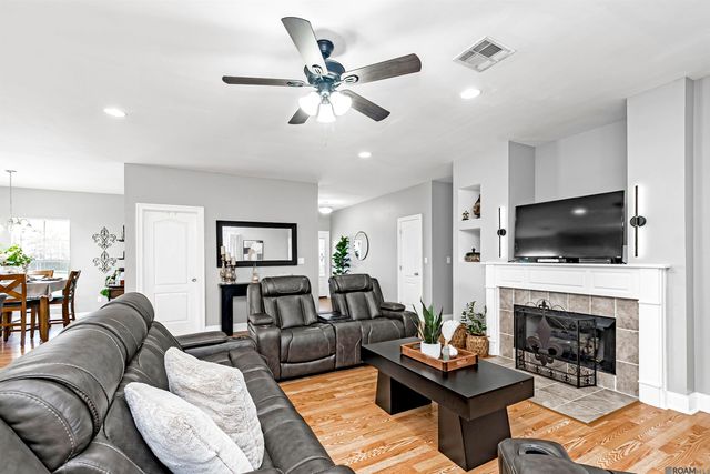 317 Benjamin St, New Roads, LA 70760