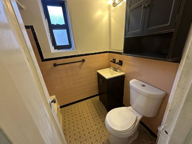 4501 Broadway Apt 3D, New York City, NY 10040