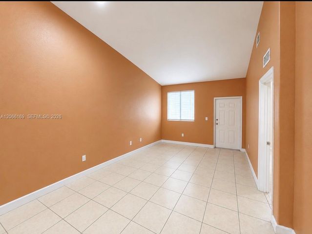 2811 SE 17th Avenue 206, Homestead, FL 33035